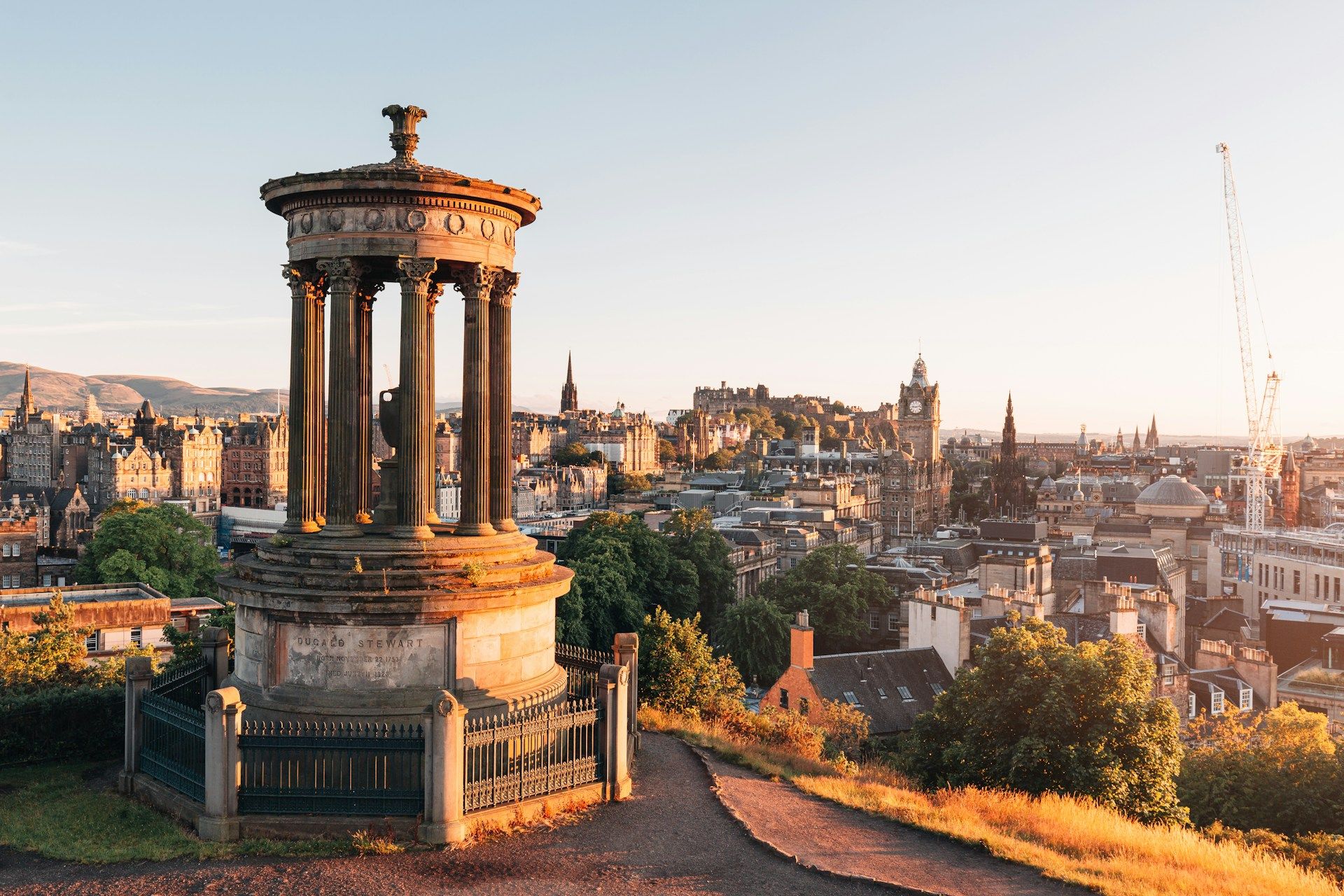 What To Do In Edinburgh: Top Attractions and Activities