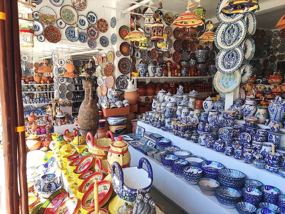 Ceramic goods trade in Purullena, Granada province.