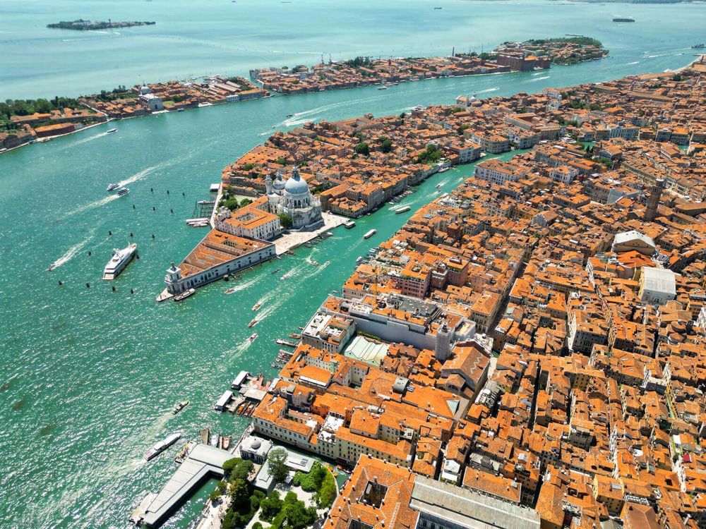 Venice in 2 days makes for a fantastic short itinerary idea.