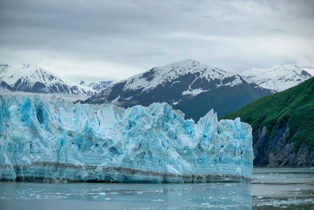 Alaska is home to over 100,000 glaciers, though only about 616 have been officially named. 