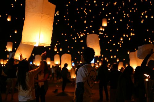 Yee Peng is a festival where lanterns fill the sky