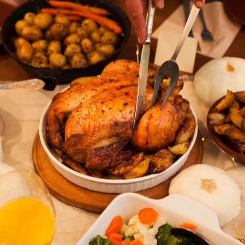 The United Kingdom's Christmas meals often include roast turkey with stuffing, gravy, cranberry sauce, and bread sauce.