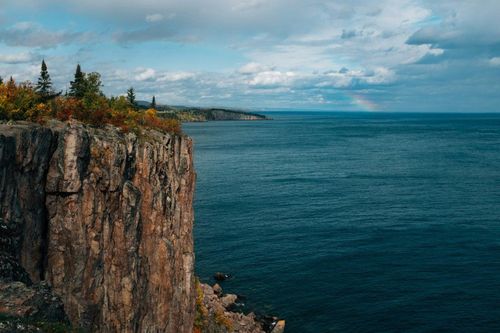 Fun Facts About Canada: Canada has some of the world’s largest freshwater lakes