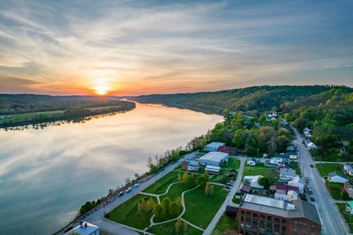  Ohio River, USA