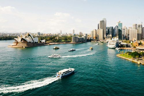 major cities like Sydney, Melbourne, and Brisbane all sit on or near the coastlines.