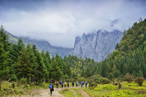 Summer is he best time to visit China and hike the Tibet