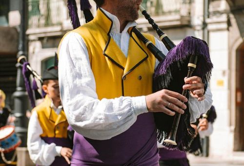 If you're in Rome or Southern Italy during the holiday season, be on the lookout for something special: bagpipe players or the 