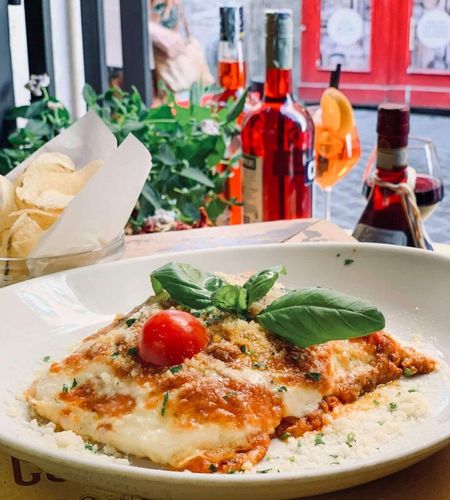 Rome is renowned as a culinary hub, and Sundays offer the perfect chance to savor a leisurely lunch.