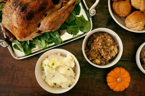 In the United States, traditional Christmas Eve dinner​ often include roast turkey with stuffing, mashed potatoes, gravy, cranberry sauce, and vegetables