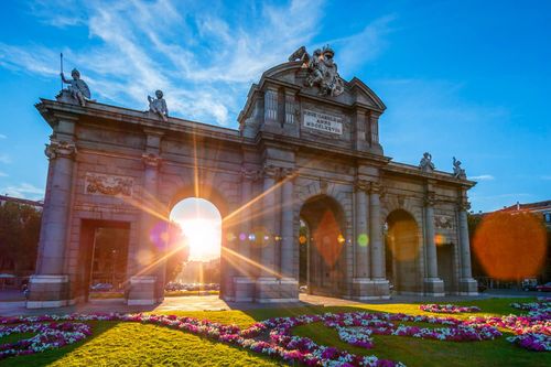 The Puerta de Alcalá is a Neo-classical gate in the Plaza de la Independencia.