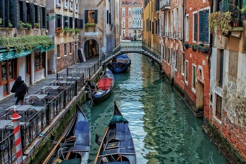 Gondola Rides