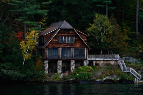 Cabin at Lake George